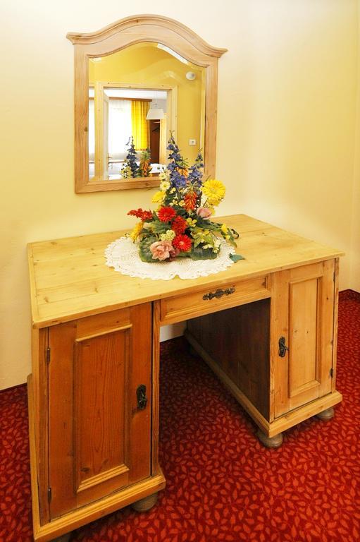 Schlossgasthof Artstetten 객실 사진