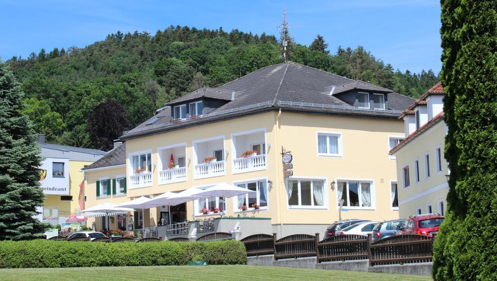 Schlossgasthof Artstetten 외부 사진